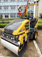 XCMG Official Small Asphalt Double Drum Road Roller XD120VT With Factory Price